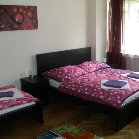 Apartments Tronicek Praga Esterno foto