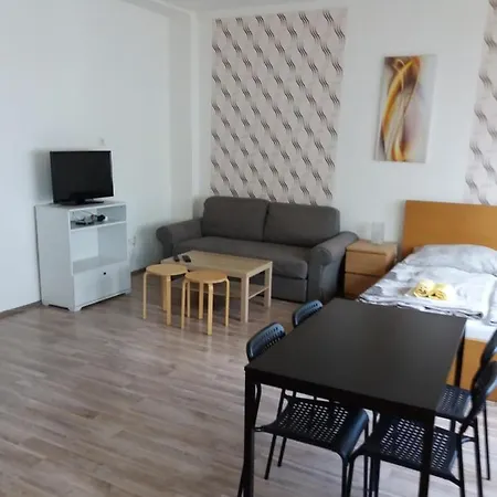 Apartments Tronicek Praga Esterno foto