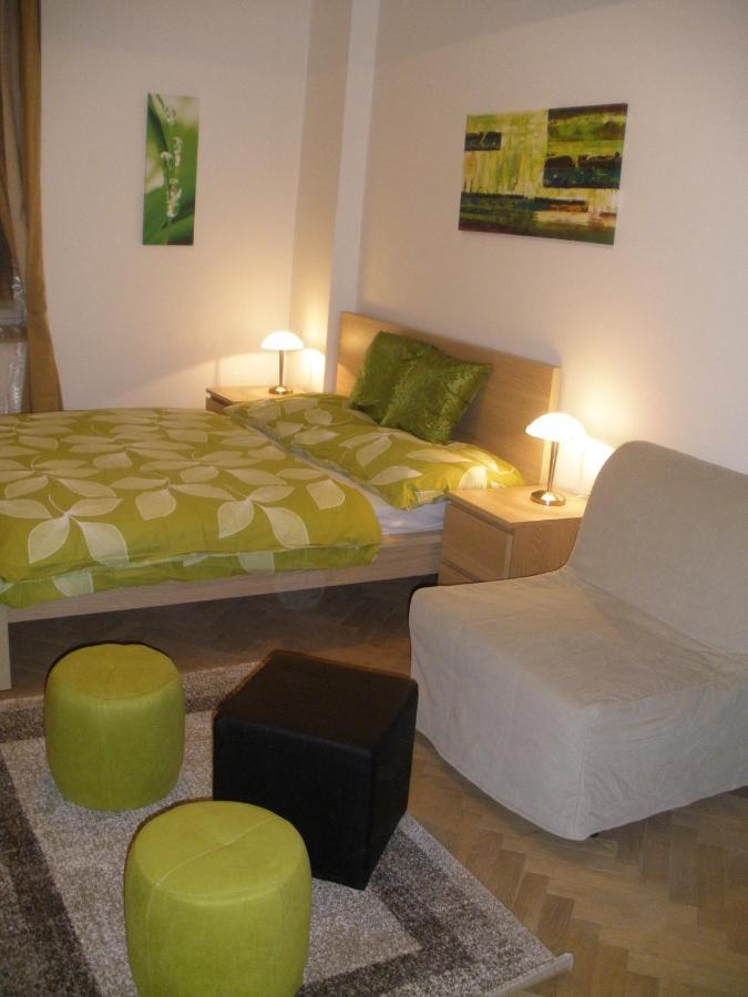 Tronicek Apartment Prag